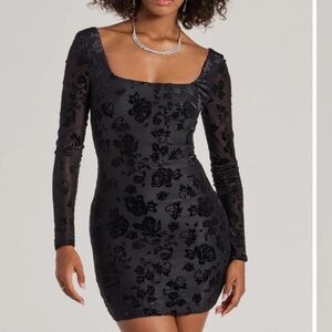 Windsor Black Floral Long Sleeve Dress w Open-Back